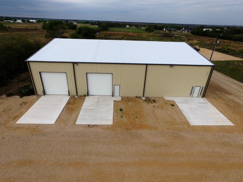 15060 US Highway 380 W, Krum, TX à vendre - Photo du bâtiment - Image 3 de 14