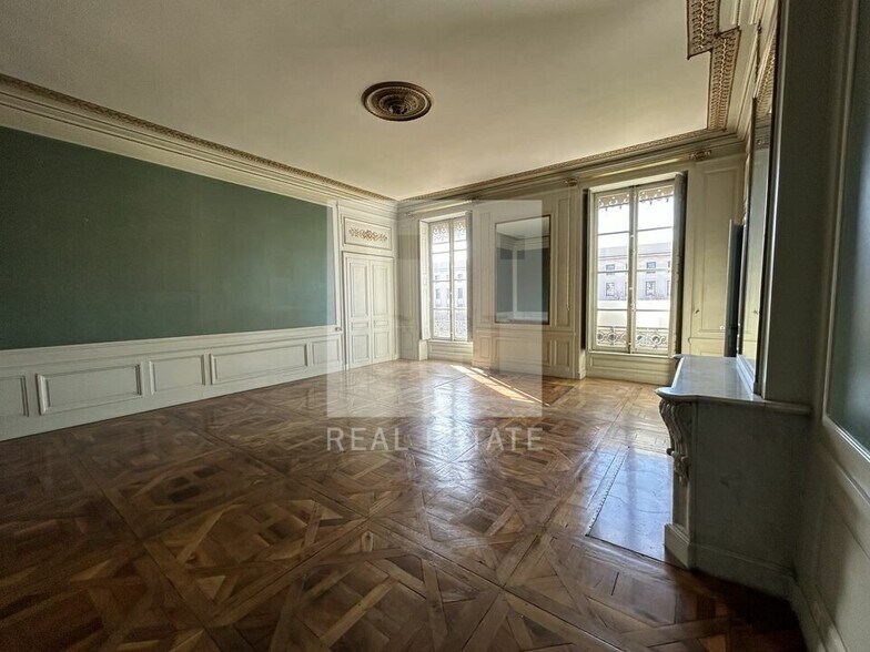 5 Place Antonin Poncet, Lyon à louer - Photo intérieure - Image 2 de 10