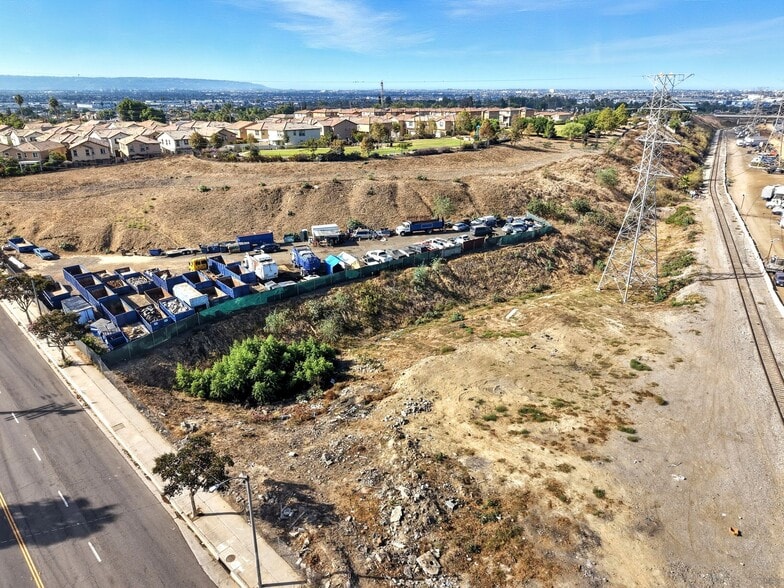 6079-002-081, Los Angeles, CA à vendre - Photo du bâtiment - Image 2 de 11