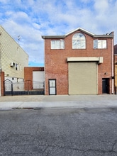 2477 47th St, Astoria, NY for lease Interior Photo- Image 1 of 2
