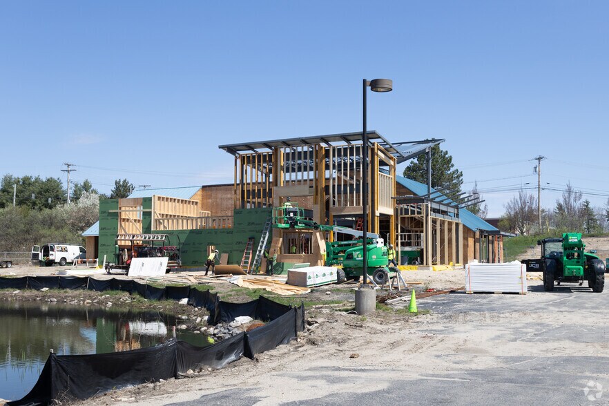 424 Payne Rd, Scarborough, ME à louer - Photo principale - Image 3 de 4