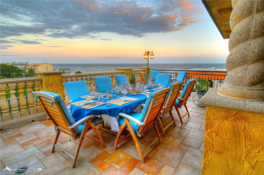 935 Beachview Dr, Saint Simons Island, GA à vendre - Photo du bâtiment - Image 3 de 21