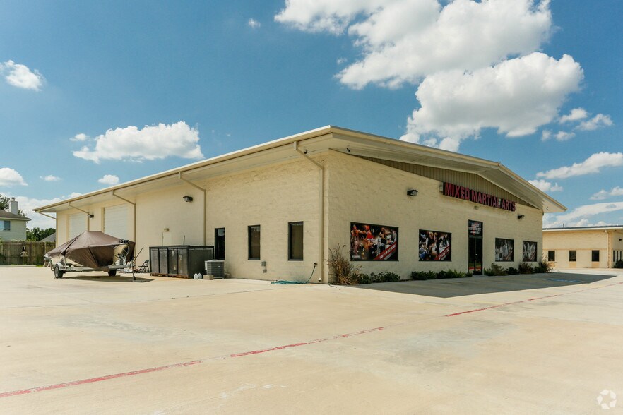 10111 Grant Rd, Houston, TX à vendre - Photo du bâtiment - Image 2 de 11