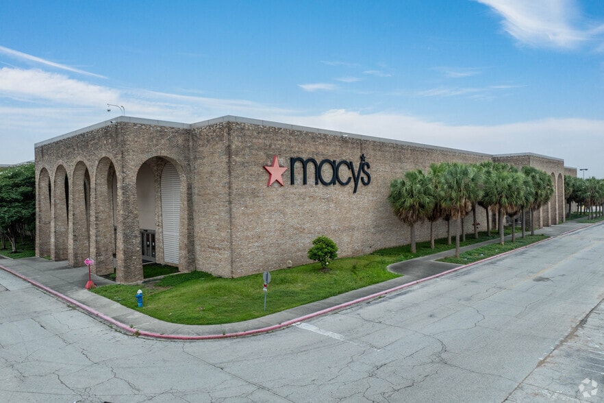 100 Almeda Mall, Houston, TX for lease - Building Photo - Image 3 of 7