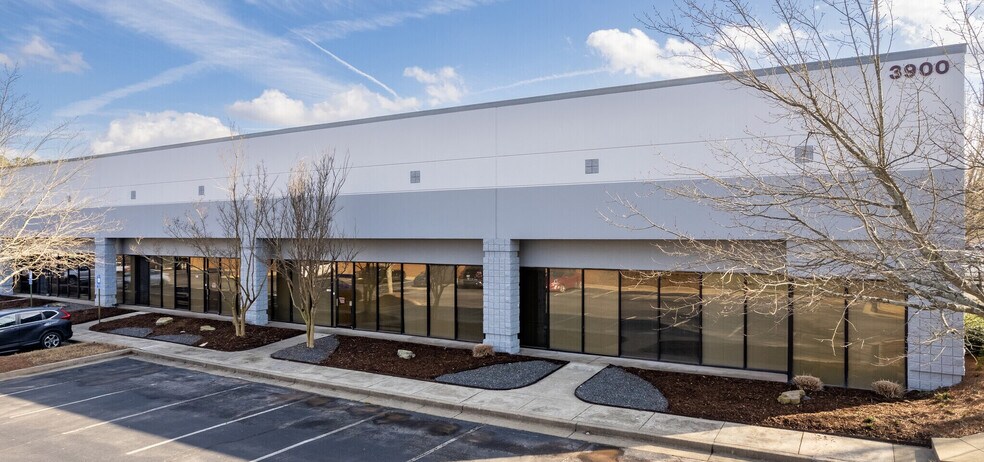 3850 Kennesaw 75 Pky NW, Kennesaw, GA for lease - Primary Photo - Image 2 of 8