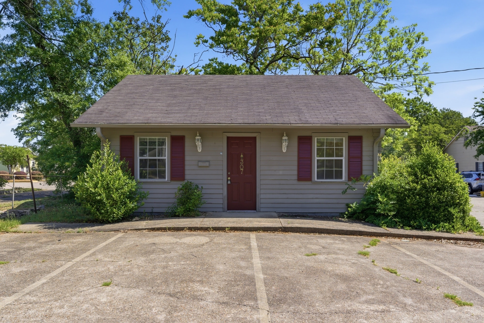 307 3rd Ave, Hattiesburg, MS for sale Primary Photo- Image 1 of 19