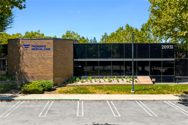 Plus de détails pour 20931 Burbank Blvd, Woodland Hills, CA - Bureau à vendre