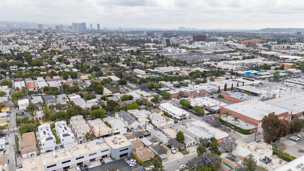 1637-1651 Stanford St, Santa Monica, CA à vendre - Photo du bâtiment - Image 3 de 10