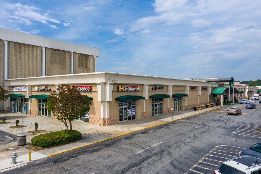 2841 Greenbriar Pky SW, Atlanta, GA à louer - Photo du bâtiment - Image 2 de 3