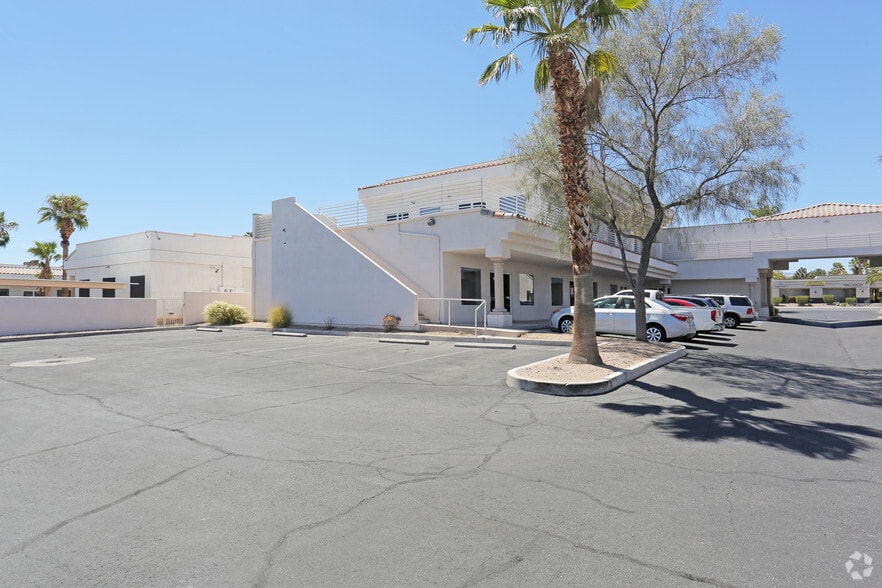 2626 S Rainbow Blvd, Las Vegas, NV à louer - Photo du bâtiment - Image 3 de 18