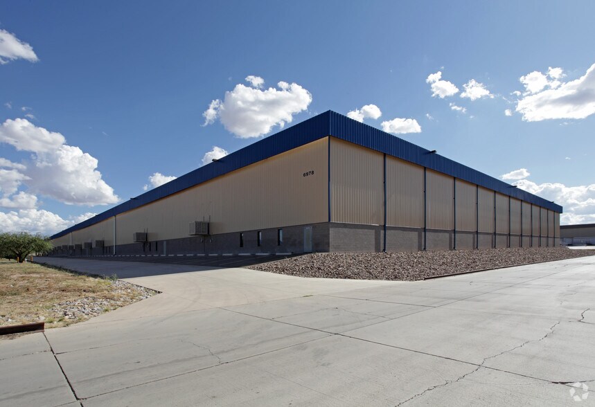 6978 E Century Park Dr, Tucson, AZ à louer - Photo du bâtiment - Image 2 de 23