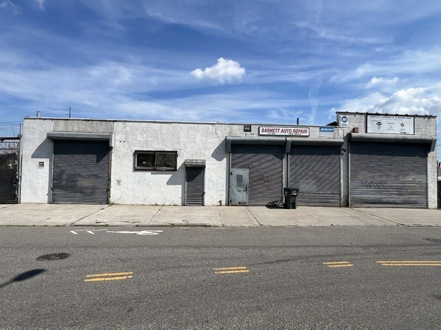 4425 Barnett Ave, Sunnyside, NY for sale Primary Photo- Image 1 of 8