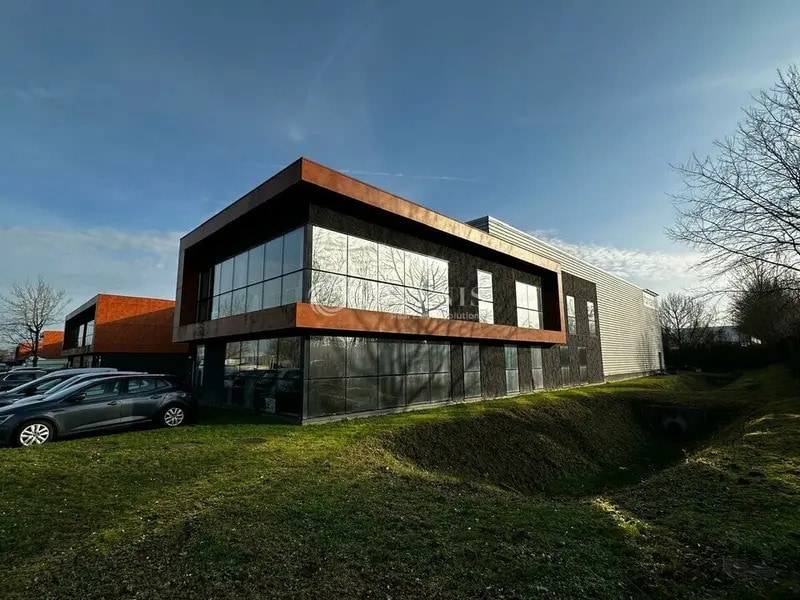 Industriel dans Sainghin-en-Mélantois à louer Photo du bâtiment- Image 1 de 13