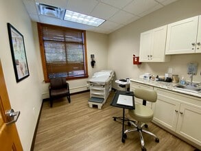 98 Main St, Southington, CT for lease Building Photo- Image 1 of 13