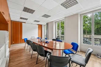 34 Boulevard Des Invalides, Paris for lease Interior Photo- Image 1 of 10