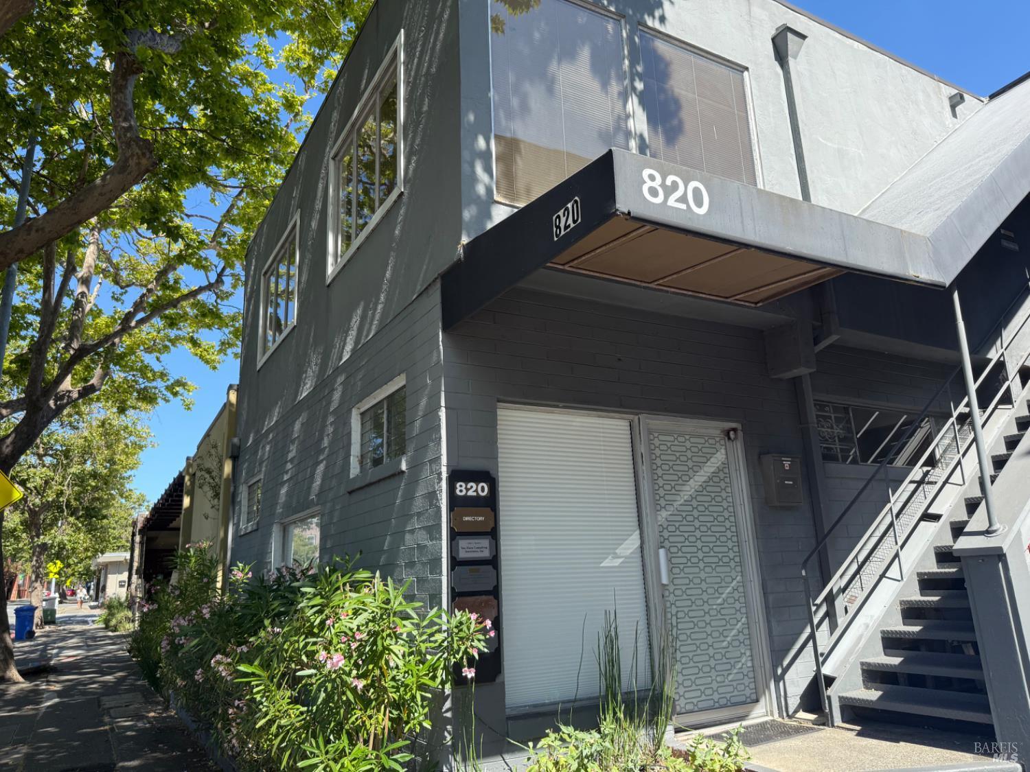 820 5th Ave, San Rafael, CA for sale Interior Photo- Image 1 of 11