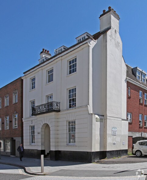 35 Carlton Cres, Southampton à louer - Photo du bâtiment - Image 1 de 4