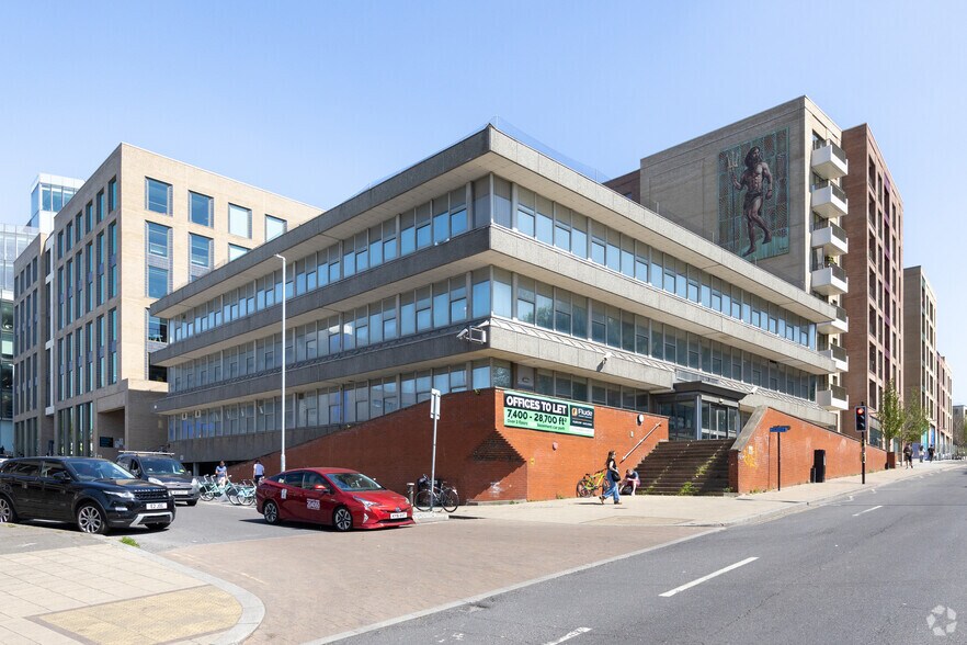 30-35 Edward St, Brighton à louer - Photo principale - Image 1 de 3