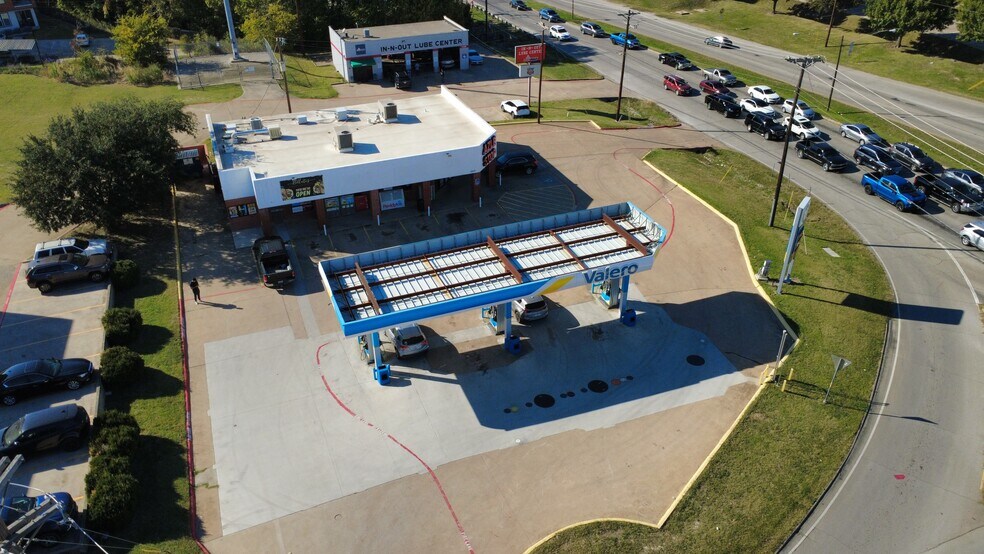 4049 Boat Club Rd, Lake Worth, TX à vendre - Photo du bâtiment - Image 1 de 5