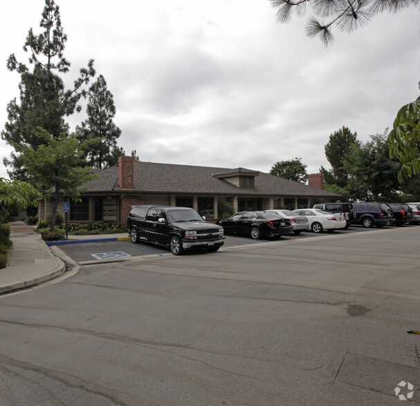 2222-2228 N State College Blvd, Fullerton, CA for sale - Primary Photo - Image 1 of 1