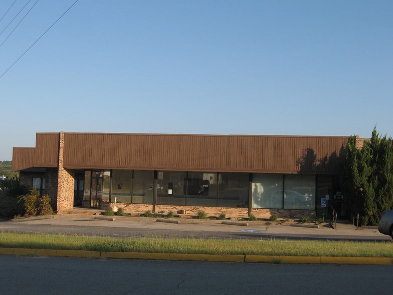 2930 Heritage Pl, Milledgeville, GA for lease - Building Photo - Image 2 of 18