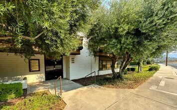 684-690 Alamo Pintado Rd, Solvang, CA for lease Interior Photo- Image 1 of 14