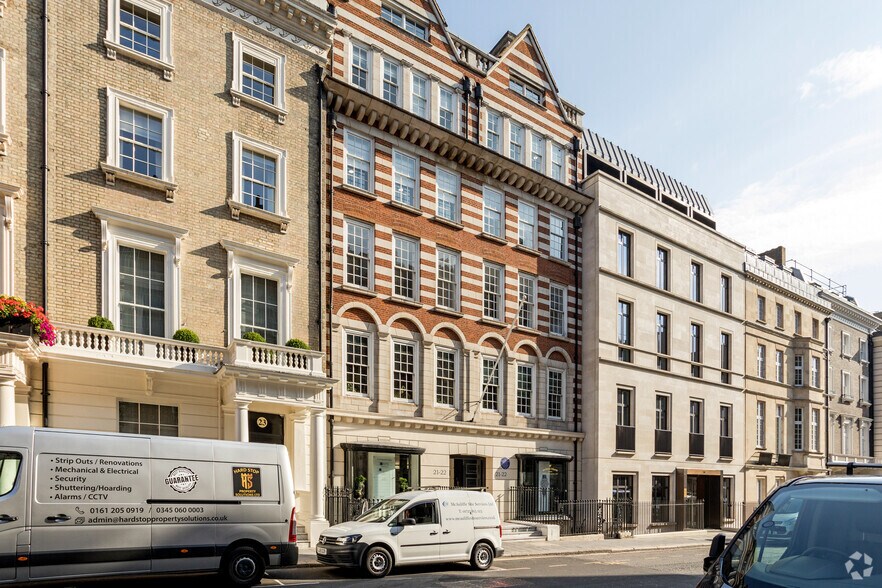 21-22 Grosvenor St, London for lease - Building Photo - Image 2 of 32
