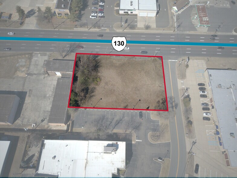 9340 N Crescent Blvd, Pennsauken, NJ à louer - Photo du bâtiment - Image 2 de 3