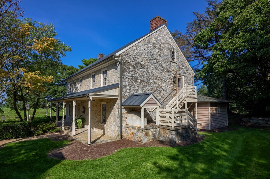 711 Hartman Station Rd, Lancaster, PA for lease - Building Photo - Image 3 of 30