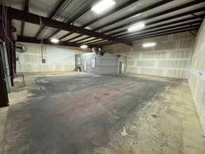 18992 Ranch to Market 150 rd, Driftwood, TX for lease Building Photo- Image 2 of 5