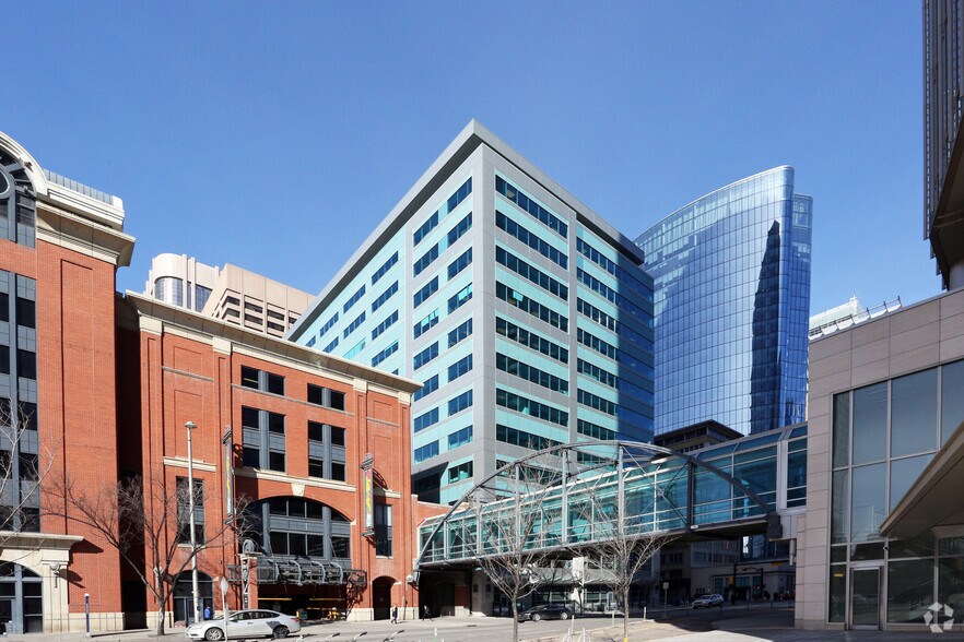 607 8th Ave SW, Calgary, AB à louer - Photo du bâtiment - Image 2 de 4