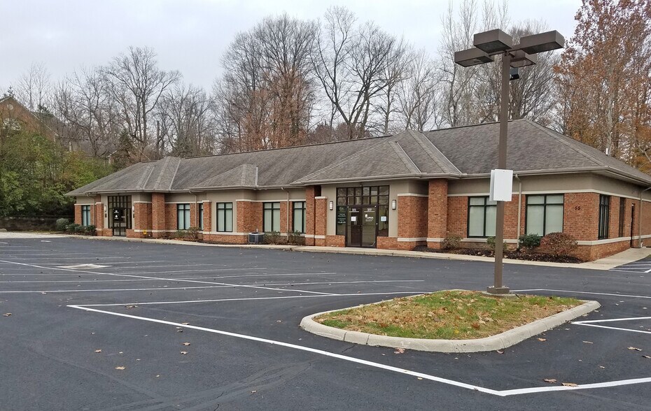 55 Dillmont Dr, Columbus, OH à vendre - Photo du bâtiment - Image 2 de 3