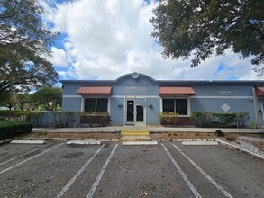 201-209 SW 84th Ave, Plantation, FL for lease Interior Photo- Image 2 of 25