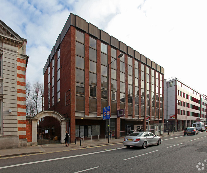 227 Shepherds Bush Rd, London à louer - Photo du bâtiment - Image 1 de 10