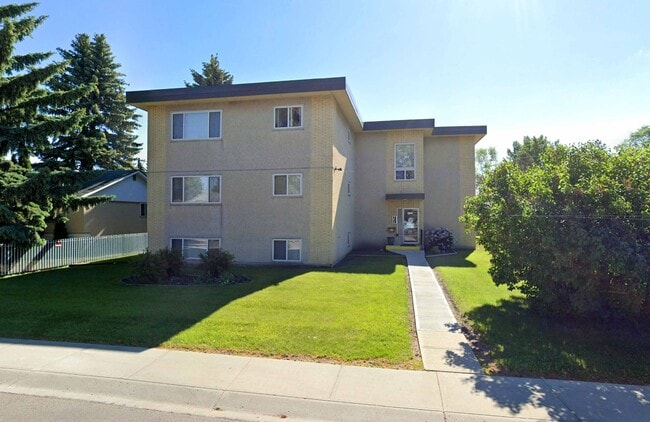 More details for 10221 154 St NW, Edmonton, AB - Multifamily for Sale