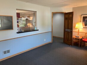 1305 Chestnut St, West Bend, WI for lease Interior Photo- Image 1 of 13