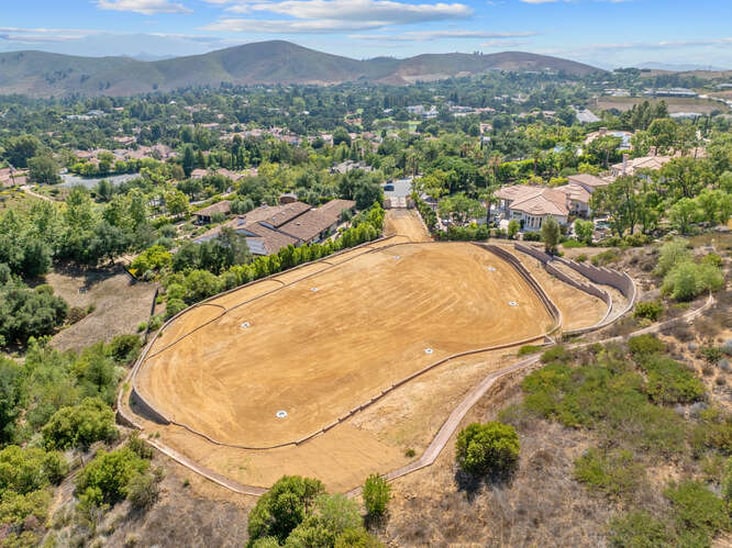 4774 Golf Course Dr, Westlake Village, CA for sale Primary Photo- Image 1 of 5