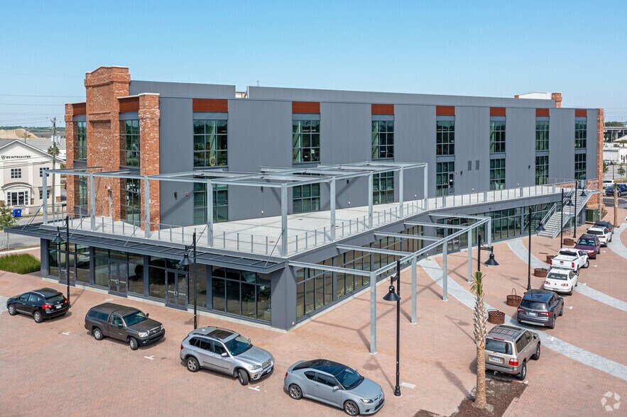 1640 Meeting Street Rd, Charleston, SC à louer - Photo principale - Image 1 de 20