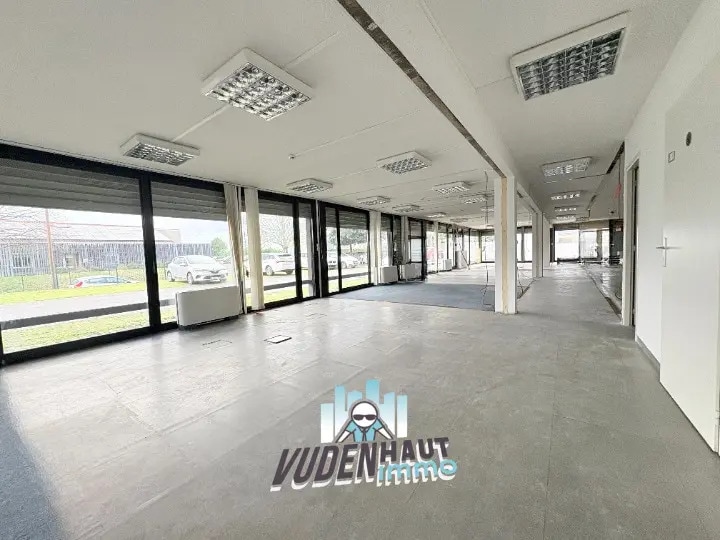 Office in Toulouse for lease Building Photo- Image 1 of 19