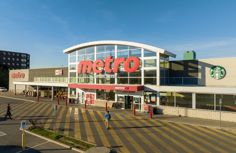 1111-1321 Barton St, Hamilton, ON à louer - Photo du bâtiment - Image 2 de 9