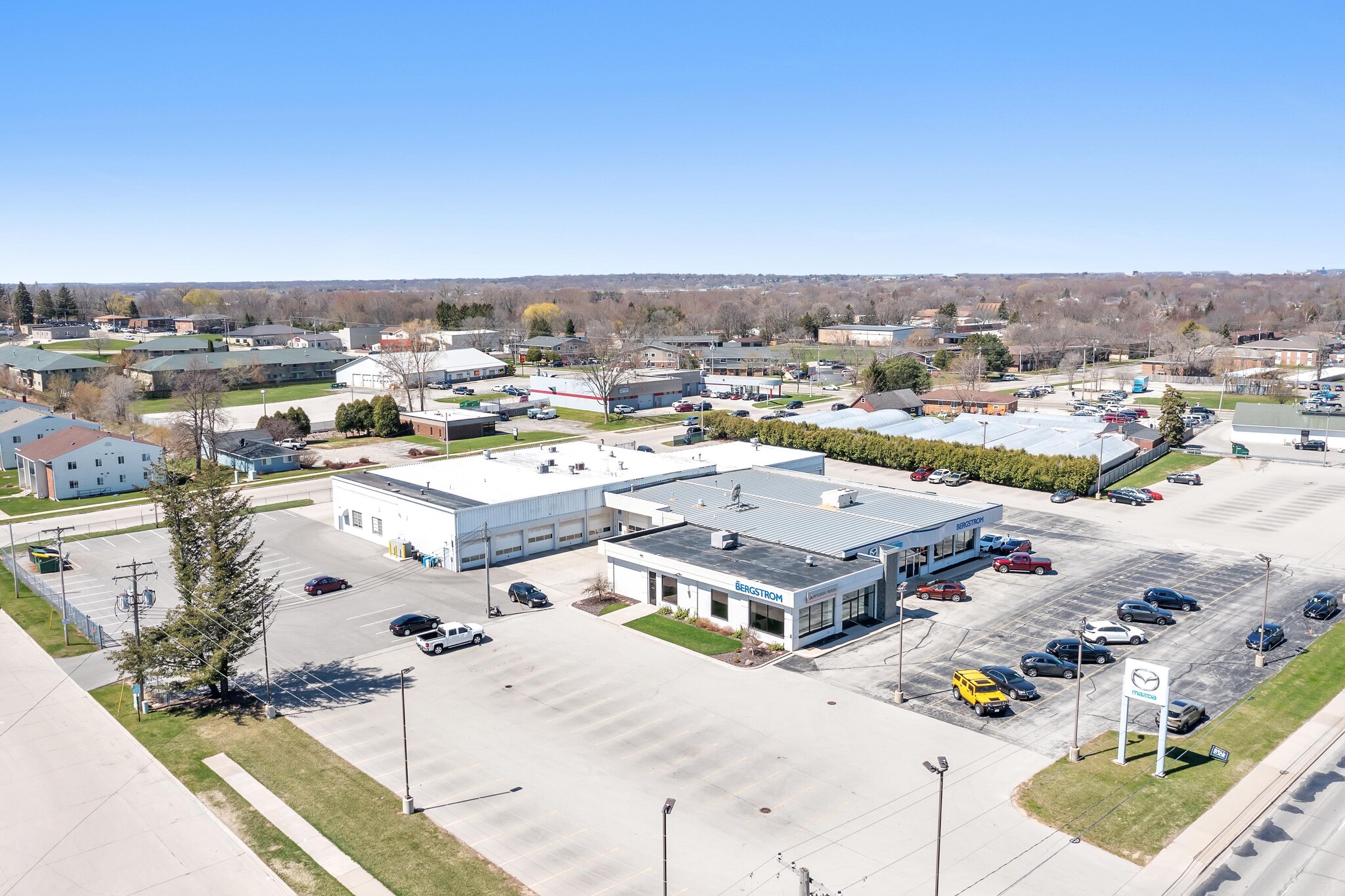 1988 E Mason St, Green Bay, WI à vendre Photo principale- Image 1 de 53