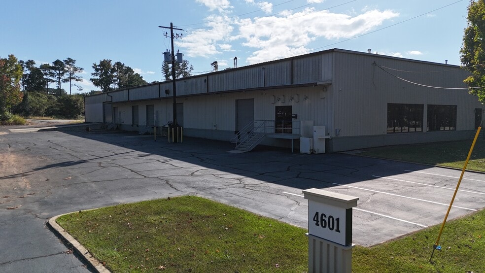 4601 Lewis Rd, Stone Mountain, GA for lease - Building Photo - Image 2 of 18