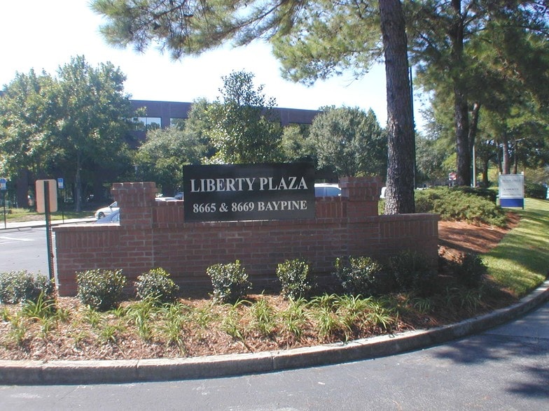 8775 Baypine Rd, Jacksonville, FL for sale - Building Photo - Image 2 of 9