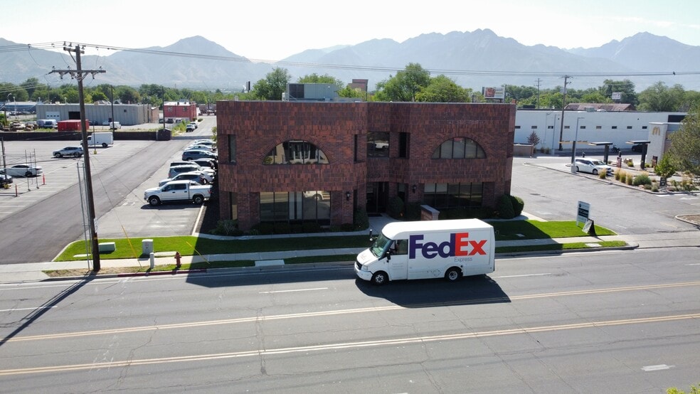 3269 S Main St, Salt Lake City, UT for lease - Building Photo - Image 3 of 10
