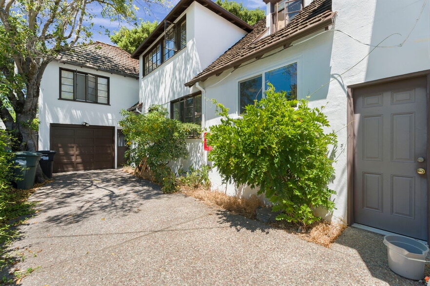 4 Warren Rd, San Mateo, CA à vendre - Photo du bâtiment - Image 2 de 13