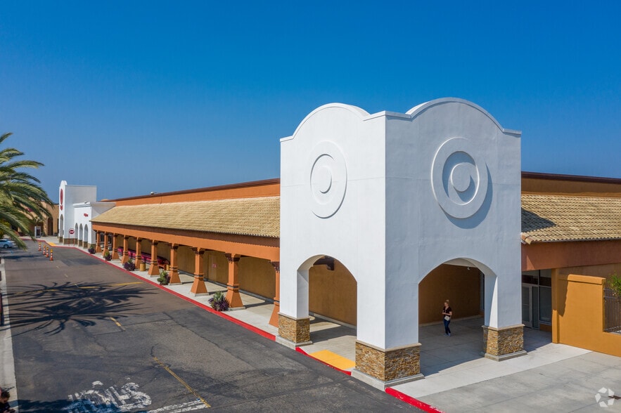 427-499 College Blvd, Oceanside, CA à louer - Photo du bâtiment - Image 2 de 3