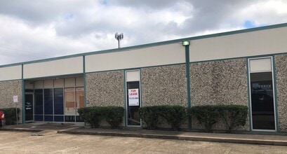 4500 W 34th St, Houston, TX for lease Building Photo- Image 1 of 1