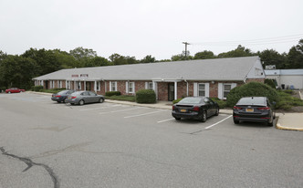 650 Hawkins Ave, Ronkonkoma NY - Services immobiliers commerciaux