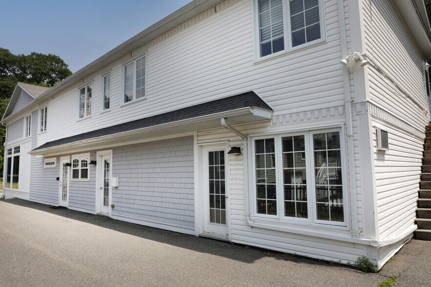 487 Humphrey St, Swampscott, MA à vendre - Photo du bâtiment - Image 3 de 30