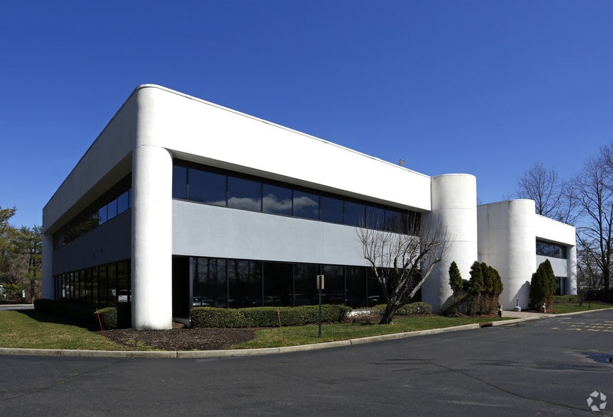 107 Monmouth Rd, West Long Branch, NJ for lease - Building Photo - Image 3 of 18